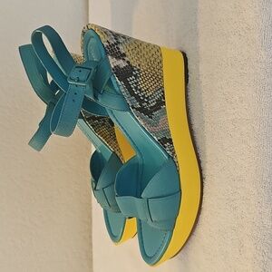 Cole Haan Nike Air Teal and Yellow  Sandals 9B Turquoise & Yellow Snake Wedge